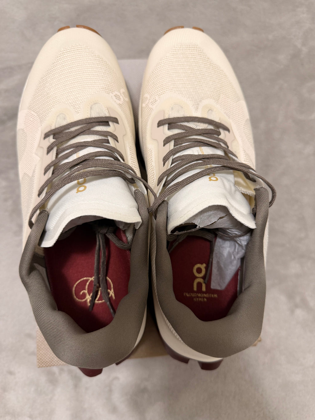 On 3 Hyper style Men's Running Shoes —