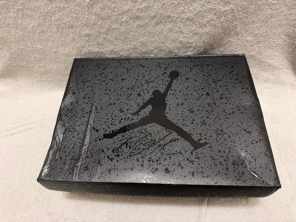 Air Jordan 4 Retro "Black Cat" (2025) – Men's US 9.5